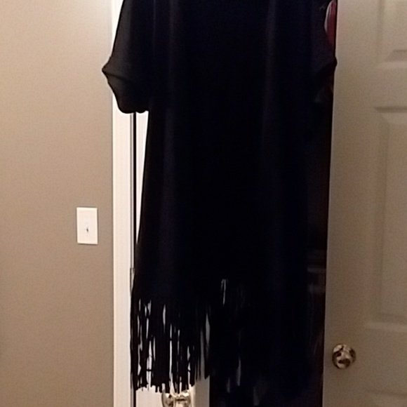 Clothes - Picture 3 of 4